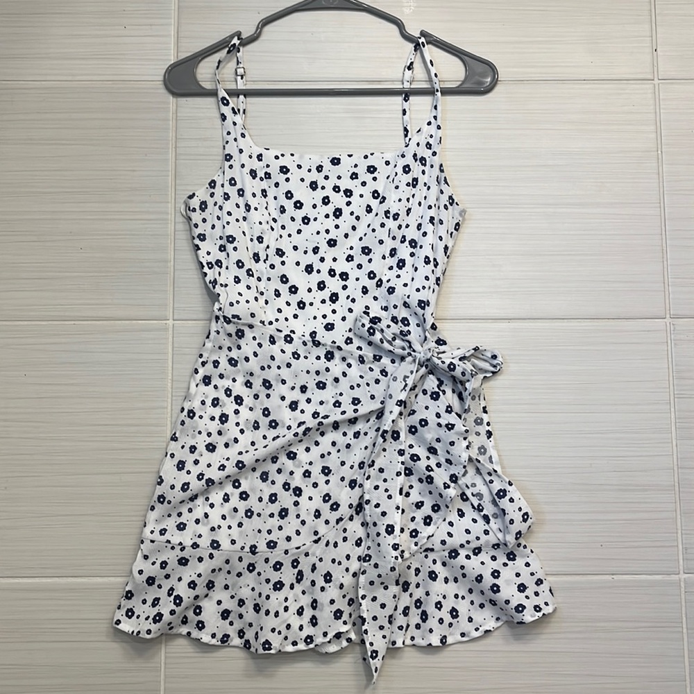 Princess Polly - Show You Love Mini Dress Ruffle Floral White Blue